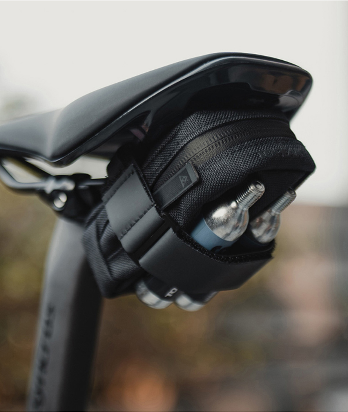 Borsello sottosella Elementa Seatbag Slim taglia XS (0,2 L) nero con cinturino in velcro