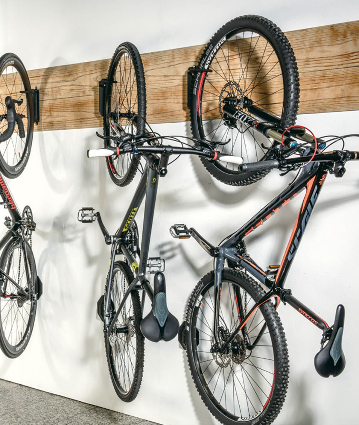 Appendi bici con gancio Swing-Up EX