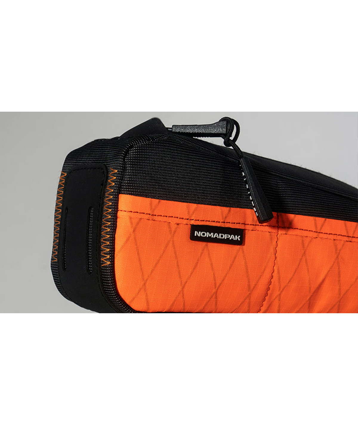 Borsello tubo orizzontale (sopra) Trekking GT Bolt-On (1 L) Arancione - lava thumbnail