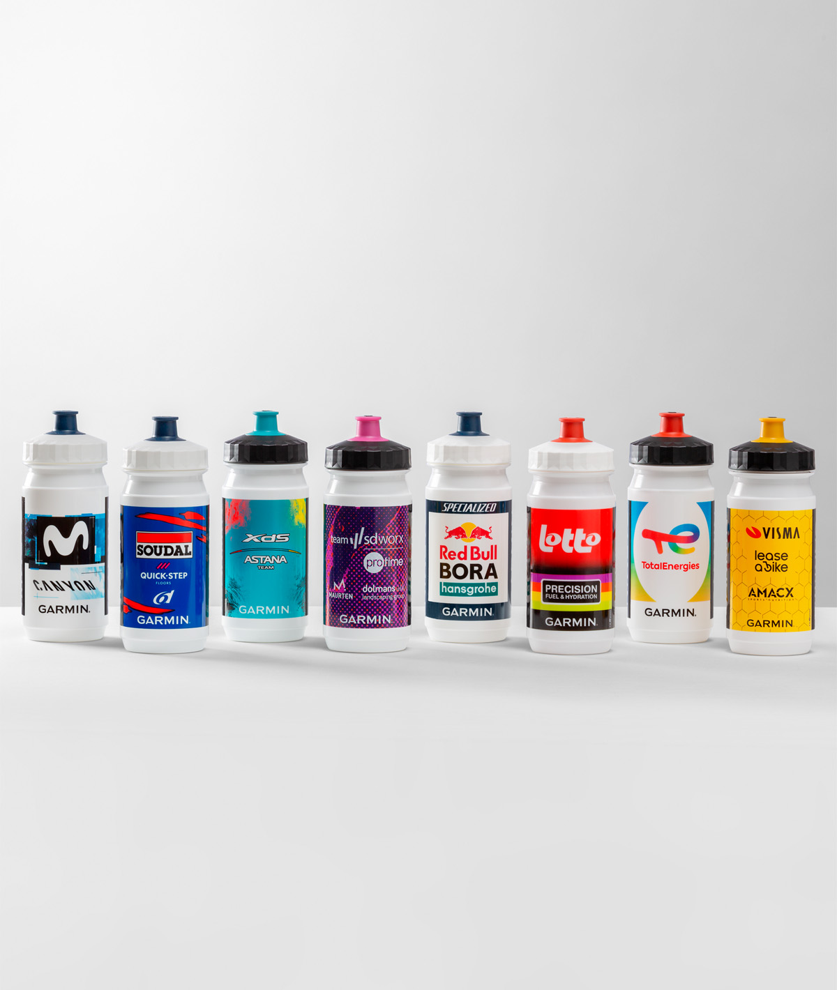 Borraccia Daiya O2 Squadre PRO 2025 550ml assortite 25 pezzi (3 Astana, 4 Soudal-Quick Step, 3 Lotto, 3 SD Worx, 4 Visma-Lease a Bike, 3 Movistar, 2 Total Energies, 3 Red Bull Bora Hansgrohe) thumbnail