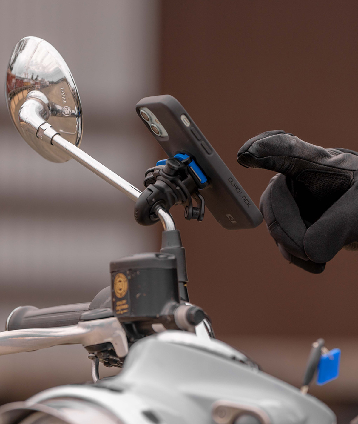 Smorzatore di vibrazioni per motocicletta Quad Lock thumbnail