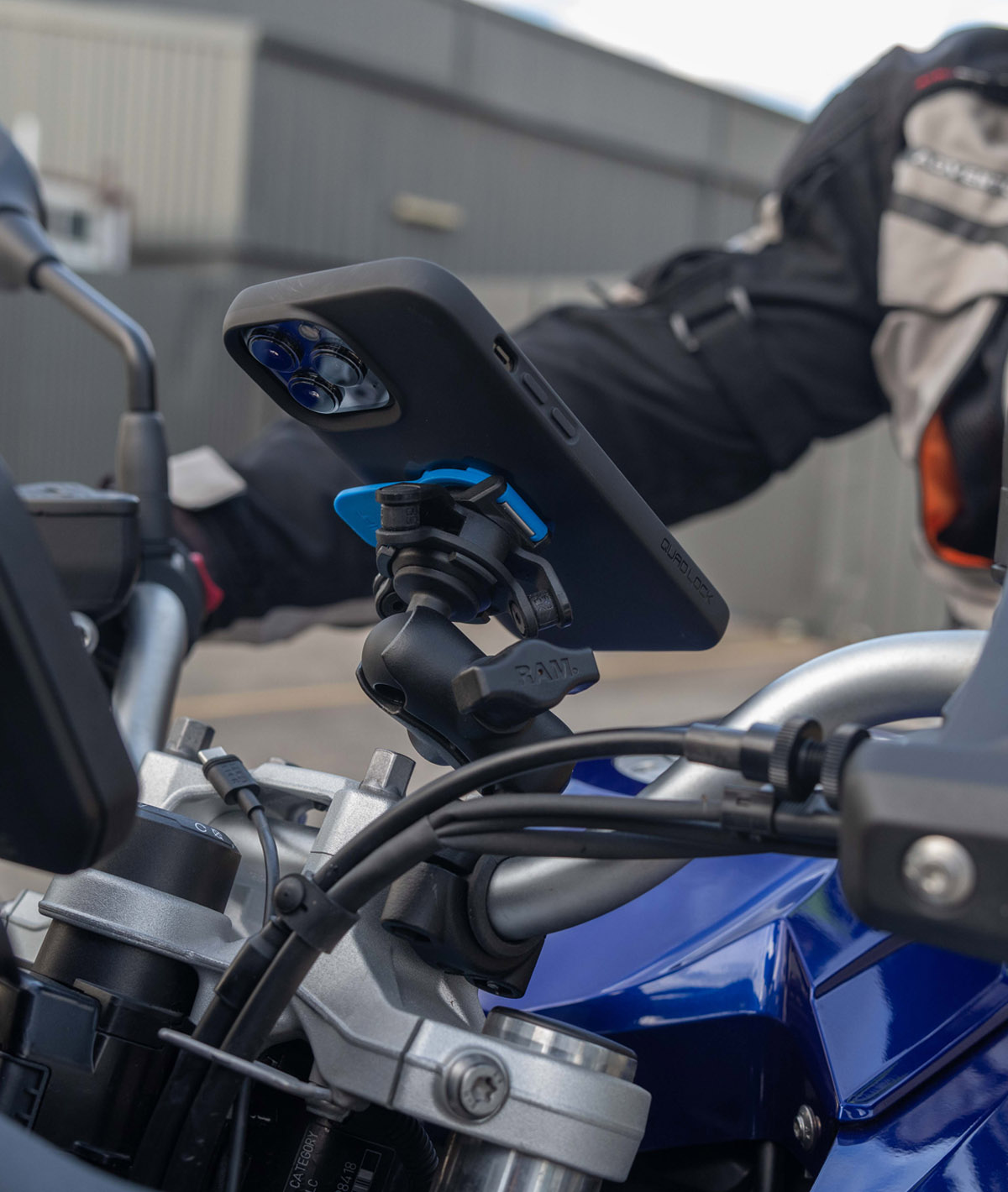 Smorzatore di vibrazioni per motocicletta Quad Lock thumbnail