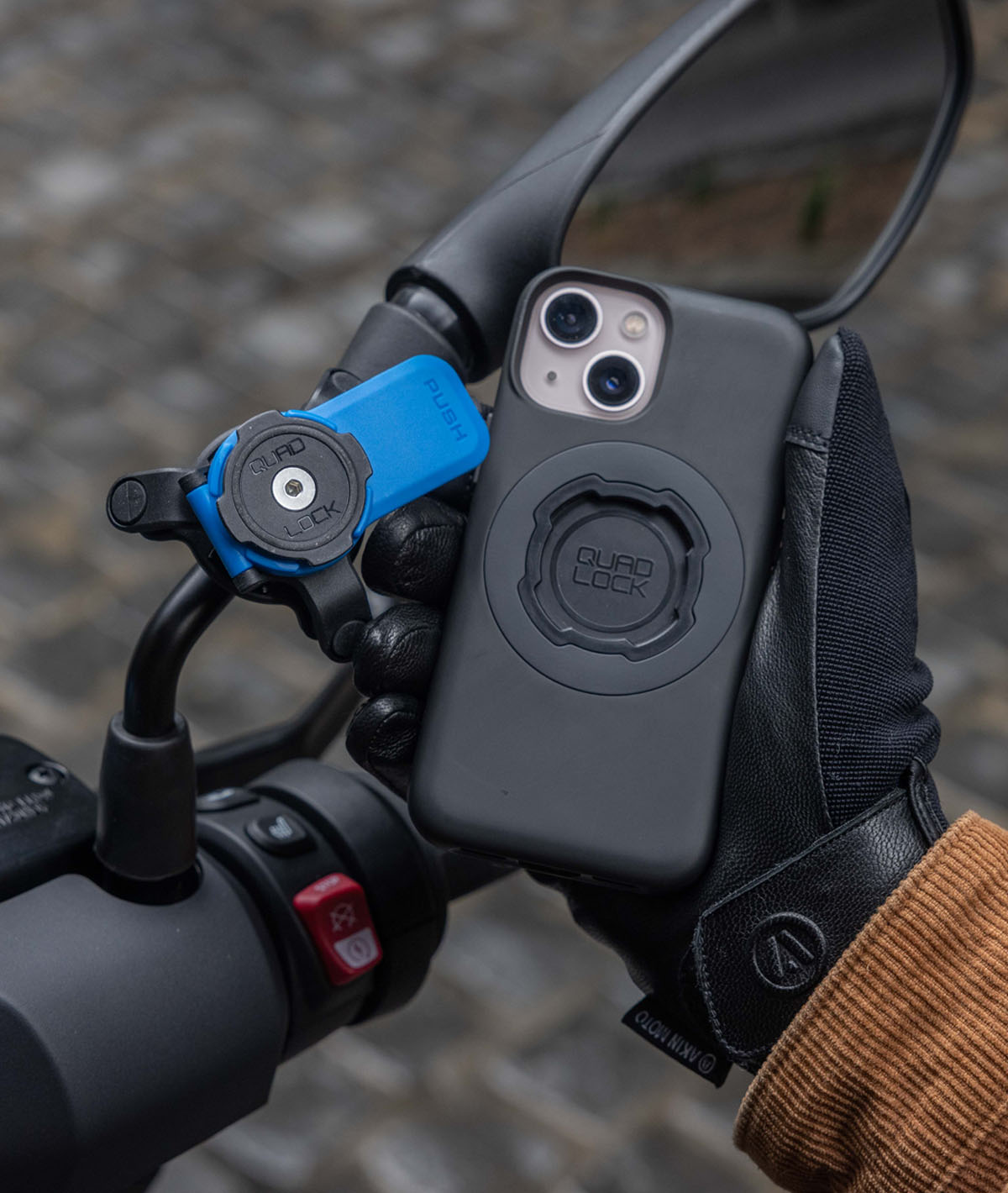 Supporto per specchietto motocicletta Quad Lock thumbnail