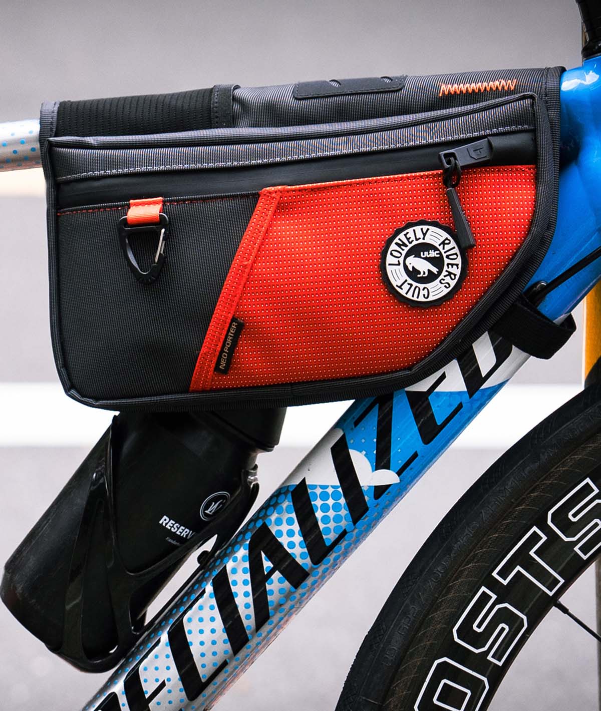 Borsello tubo orizzontale (sotto) GELANDE VERVE (2 L) arancione - Noir Lava thumbnail