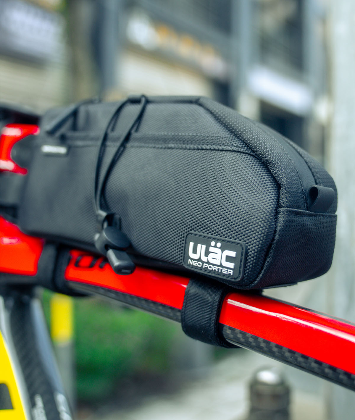 Borsello tubo orizzontale (sopra) TREKKING MAX (1,6 L) nero - Stealth thumbnail