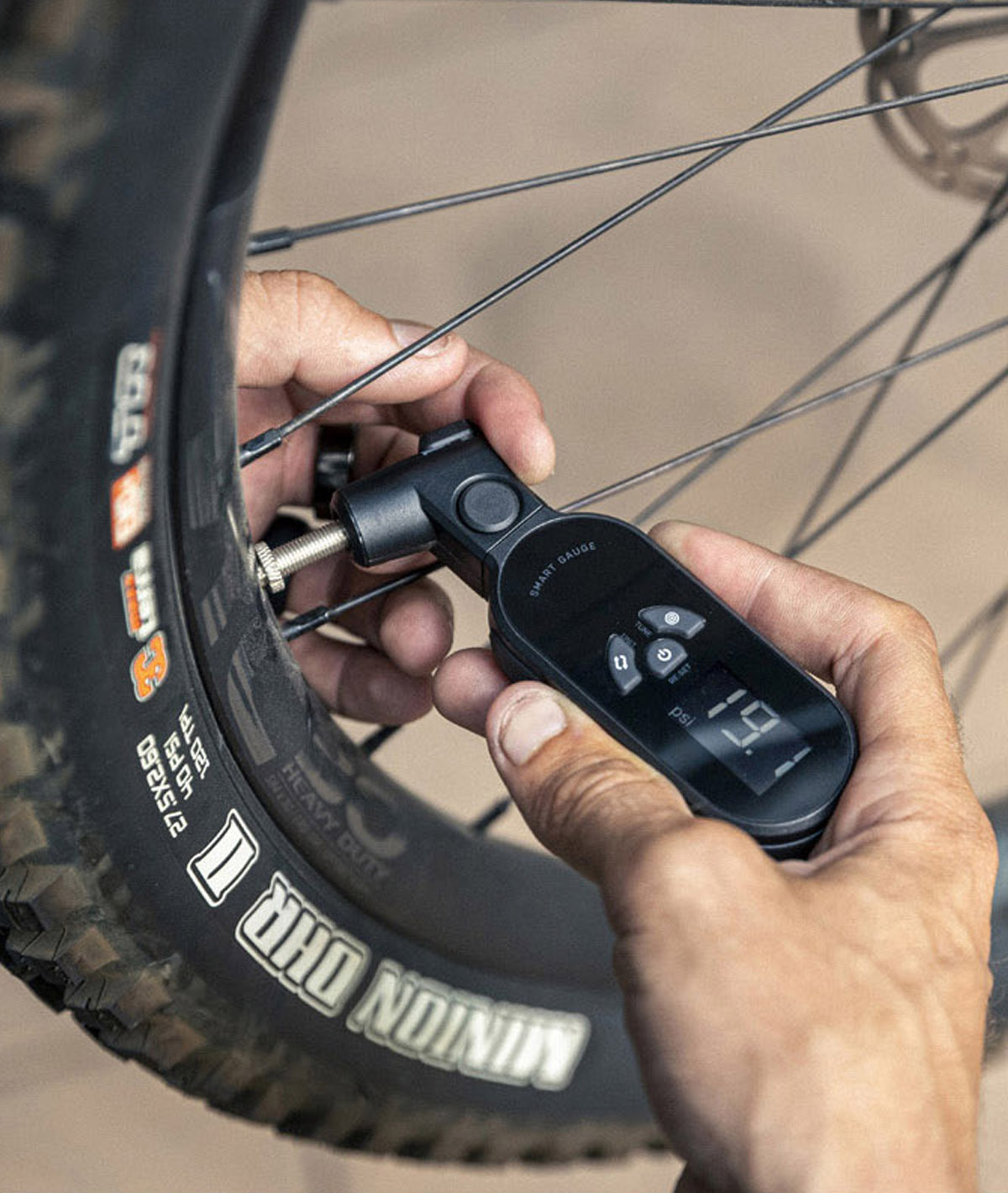 Manometro digitale SmartGauge D2X con raccordo SmartHead 18 bar/260psi thumbnail