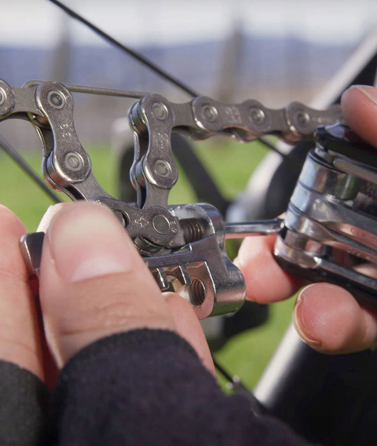 Chiave multiuso Mini P20 (20 funzioni) nera con custodia thumbnail