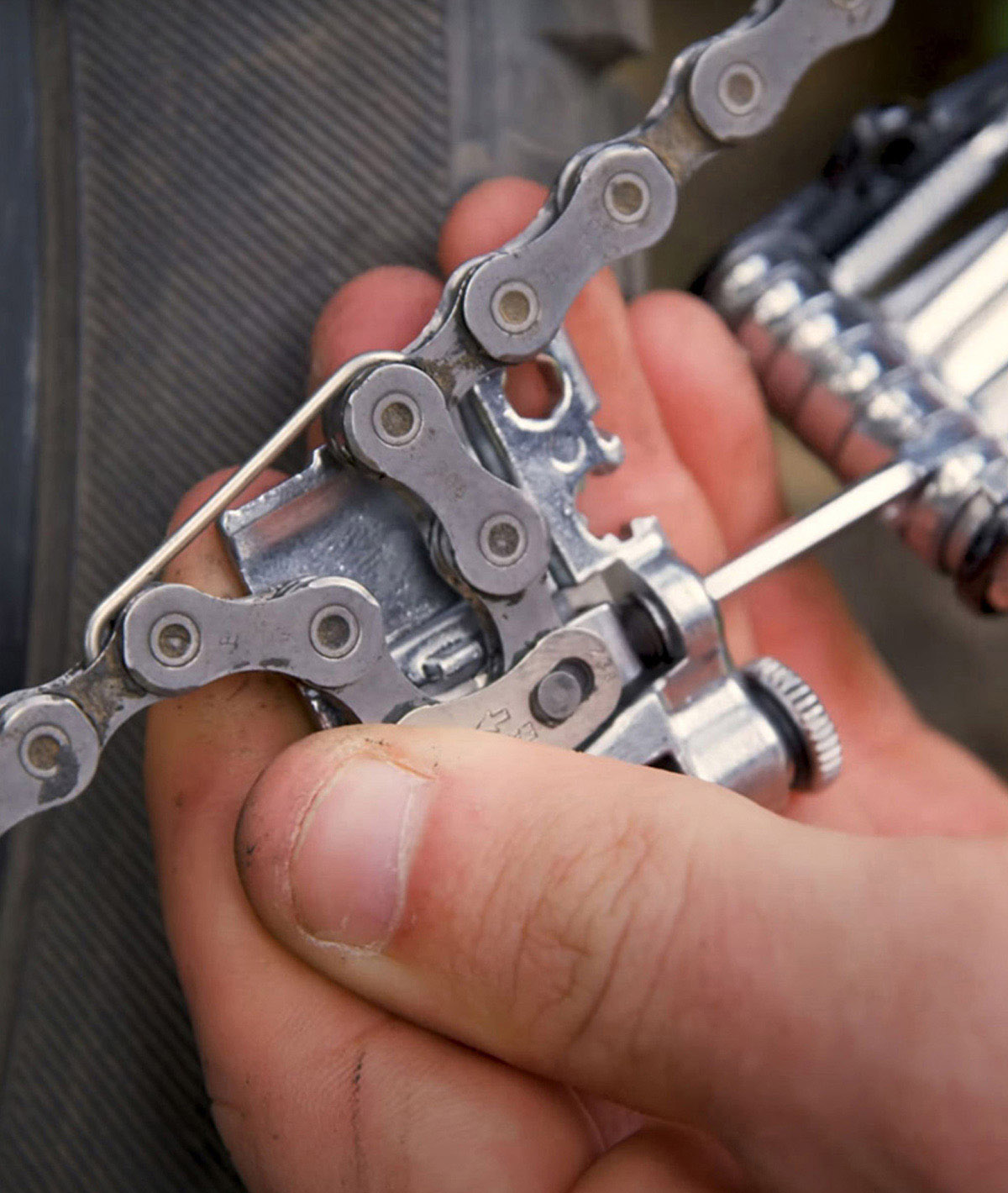 Chiave multiuso Mini PT30 (30 funzioni) nera con custodia thumbnail