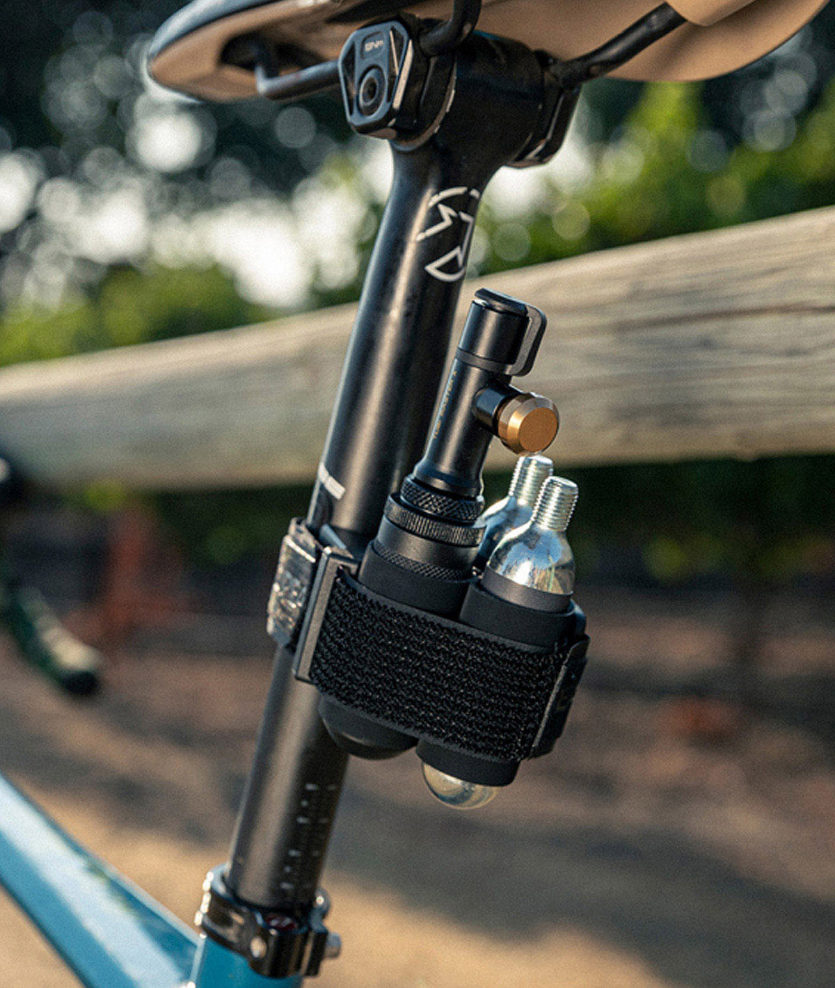 Kit utensili Tubi Master X per coperture tubeless con cinturino in velcro thumbnail